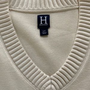Hilfinger ivory 100% cotton sweater. Size small